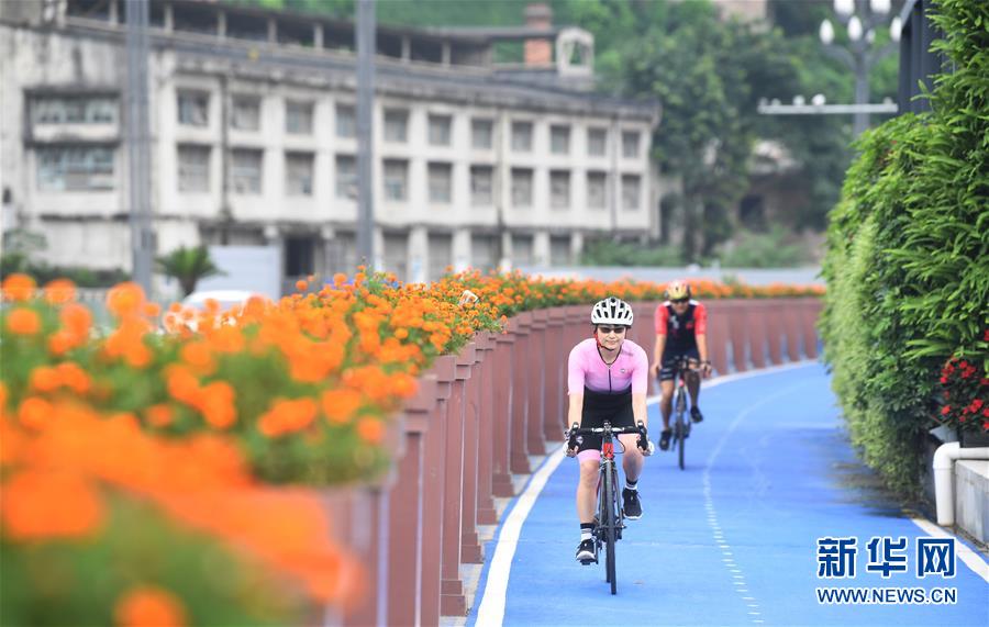 (新華全媒頭條·走向我們的小康生活·圖文互動)(13)大城大鄉的“幸福協奏曲”——重慶推動高質量發展創造高品質生活紀事